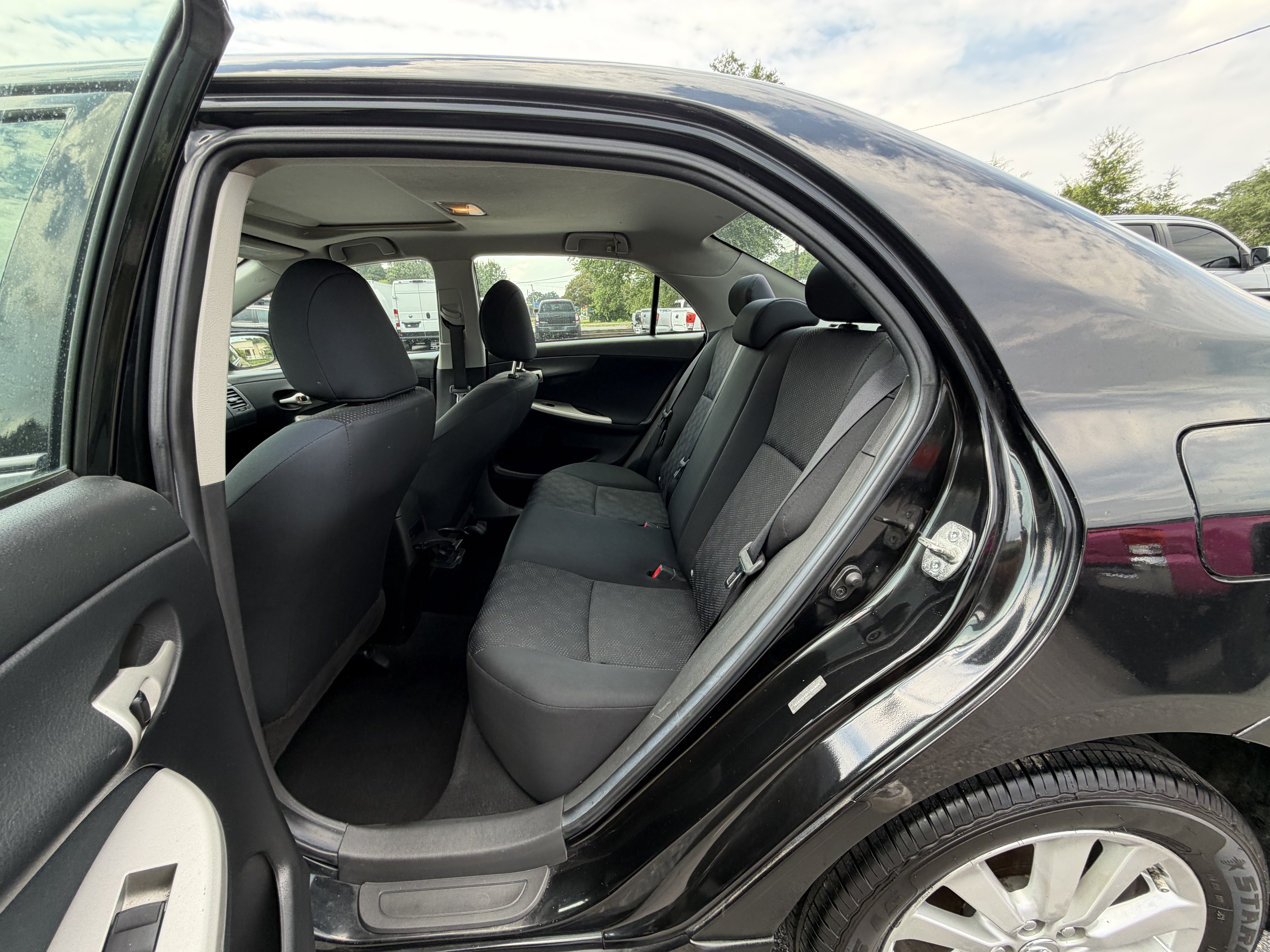 Used 2010 Toyota Corolla S FWD image 13