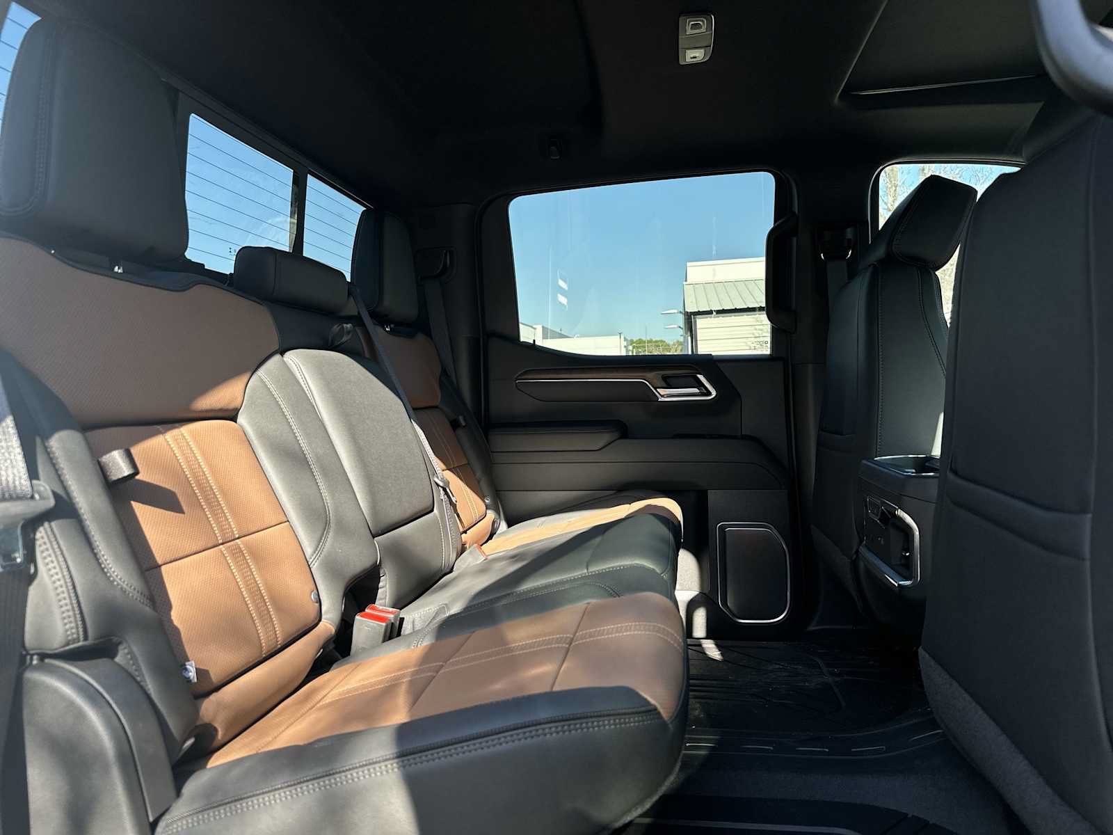 New 2026 Chevrolet Silverado 1500 High Country w/ High Country Premium Package AWD/4WD image 18
