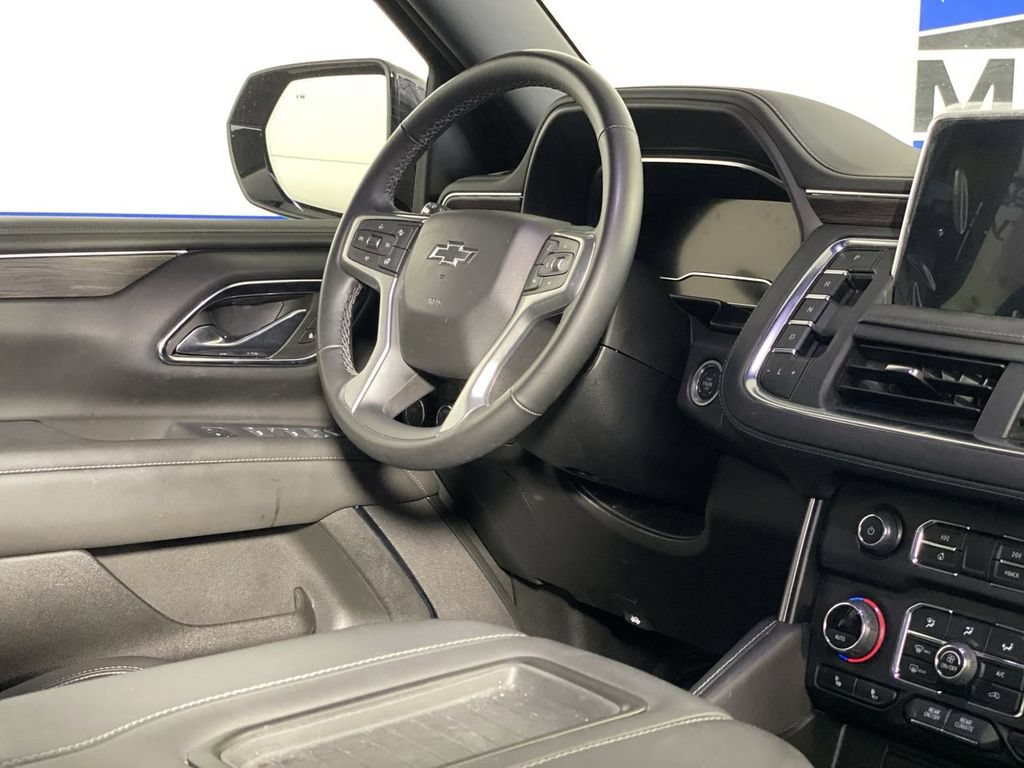 Used 2024 Chevrolet Suburban Z71 w/ Luxury Package AWD/4WD image 10