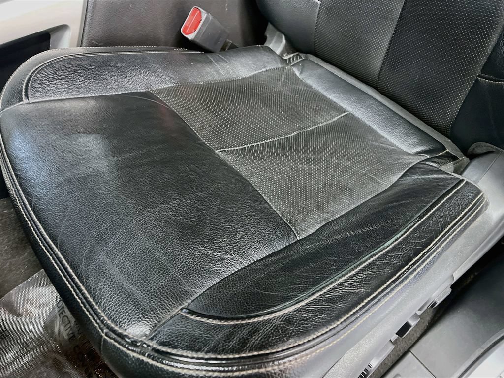 Used 2018 Nissan Titan SL AWD/4WD image 20