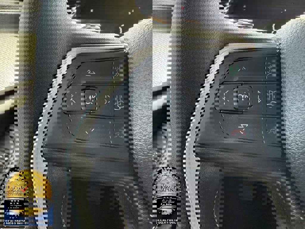 Used 2023 Jeep Grand Cherokee Altitude image 10