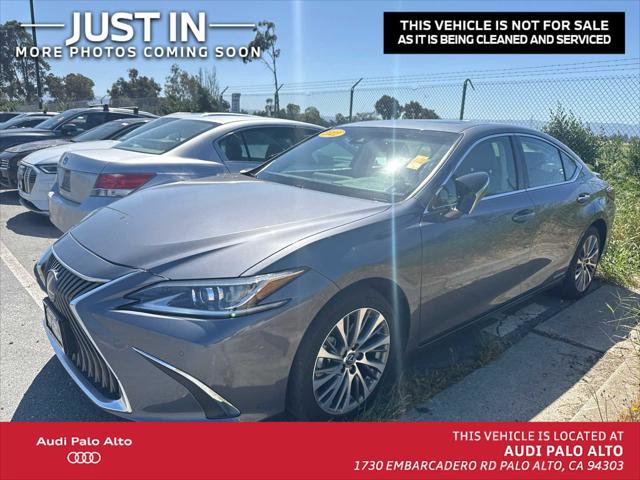 Used 2021 Lexus ES 300h w/ Premium Package