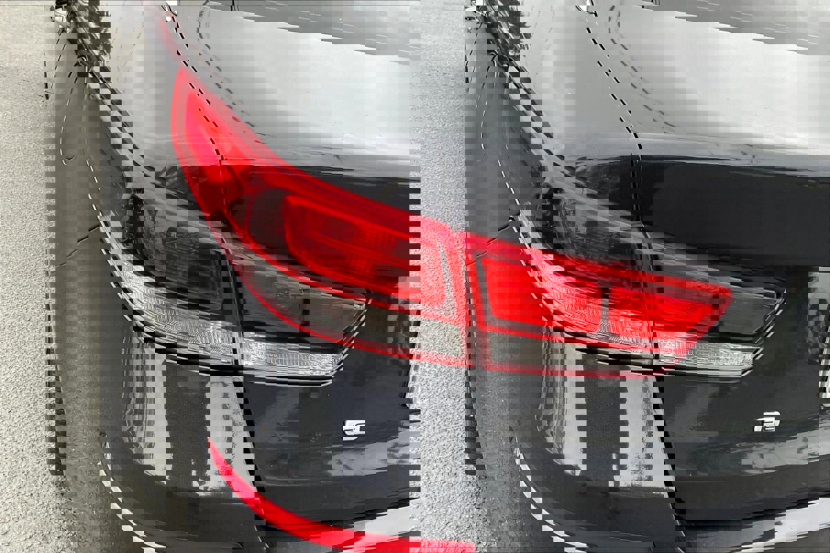 Used 2019 Kia Optima LX image 28