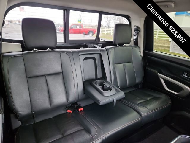 Used 2018 Nissan Titan SL image 29