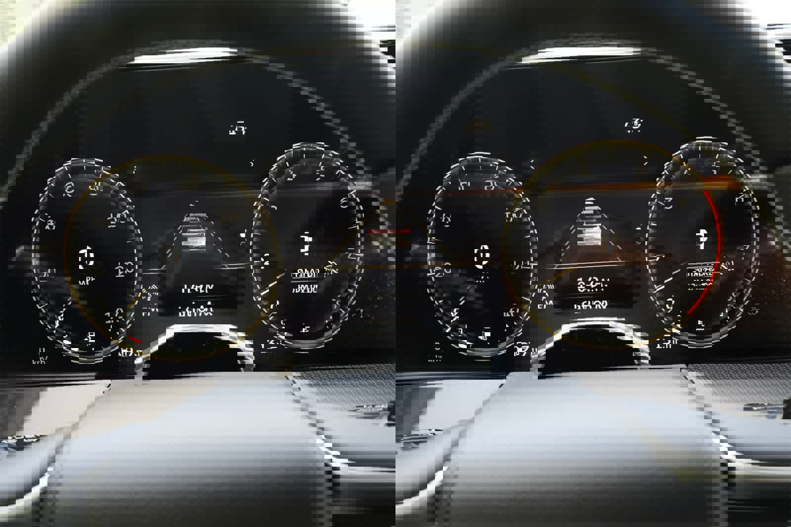 New 2025 INFINITI QX80 Luxe w/ Cargo Package image 12