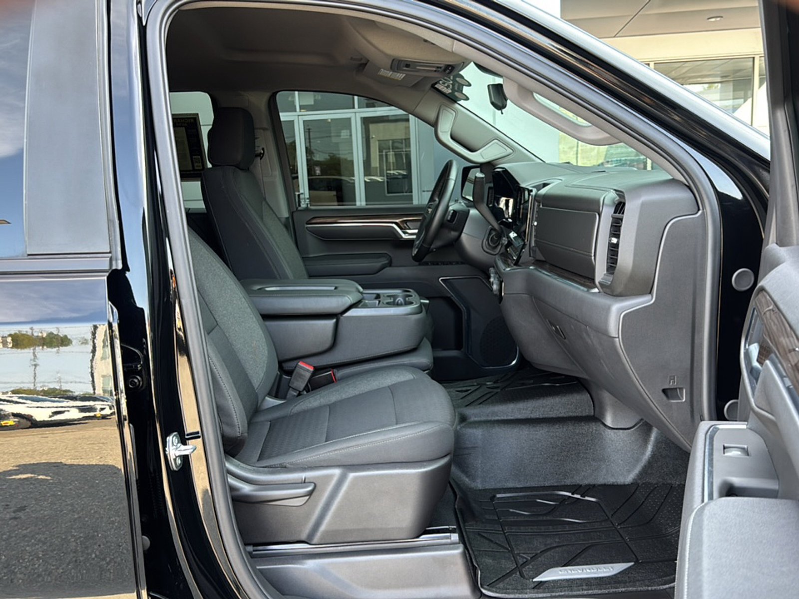 Certified 2025 Chevrolet Silverado 1500 LT w/ All Star Edition Plus AWD/4WD image 14