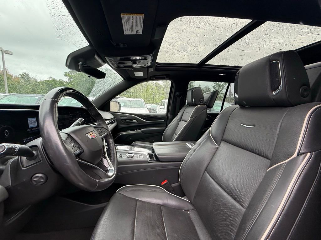 Used 2023 Cadillac Escalade Sport image 16