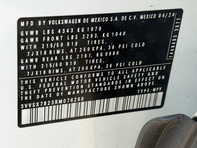 Used 2024 Volkswagen Taos SE image 31