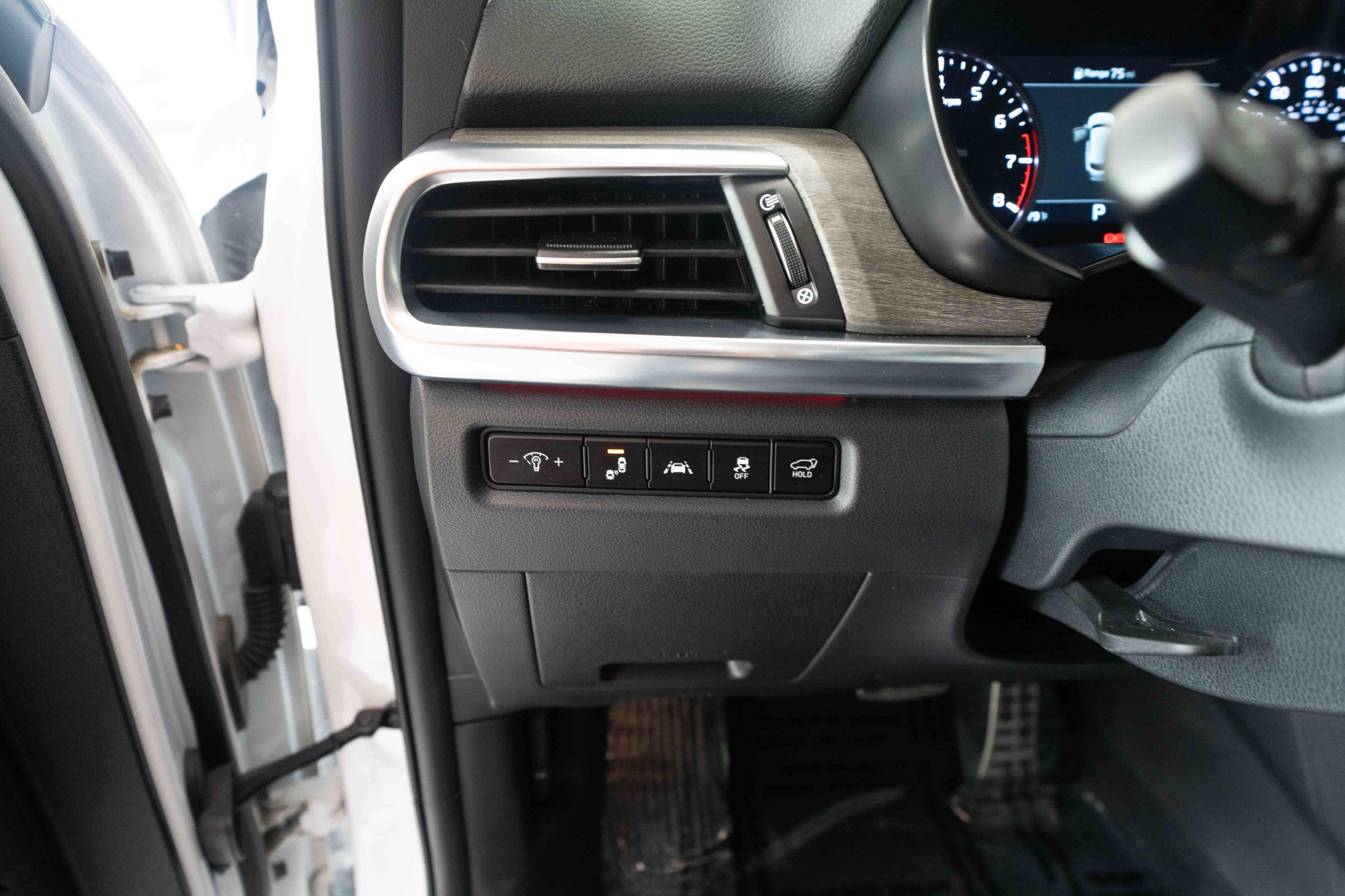 Used 2022 Kia Telluride SX w/ SX Prestige Package AWD/4WD image 11