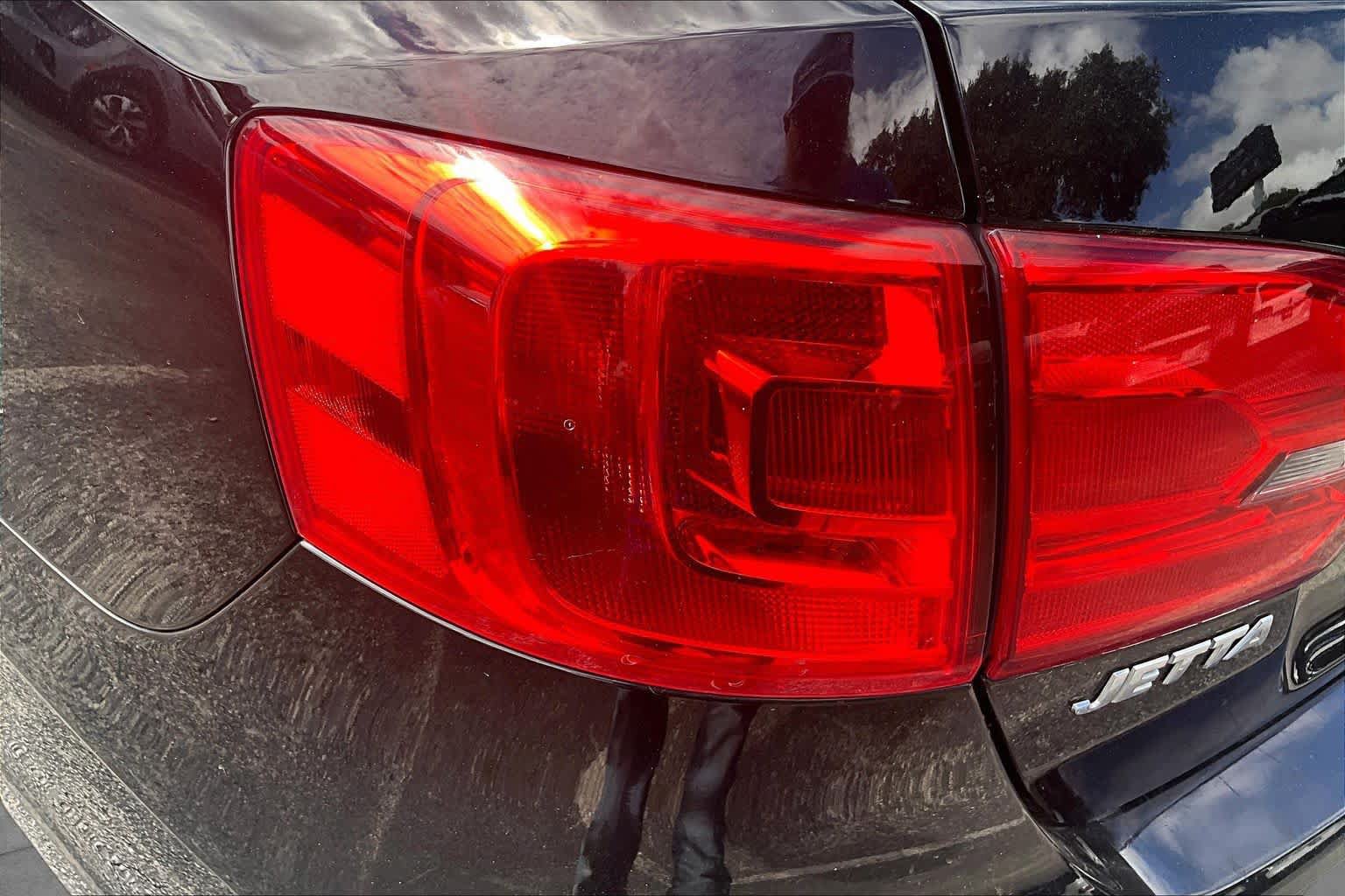 Used 2014 Volkswagen Jetta SE FWD image 28