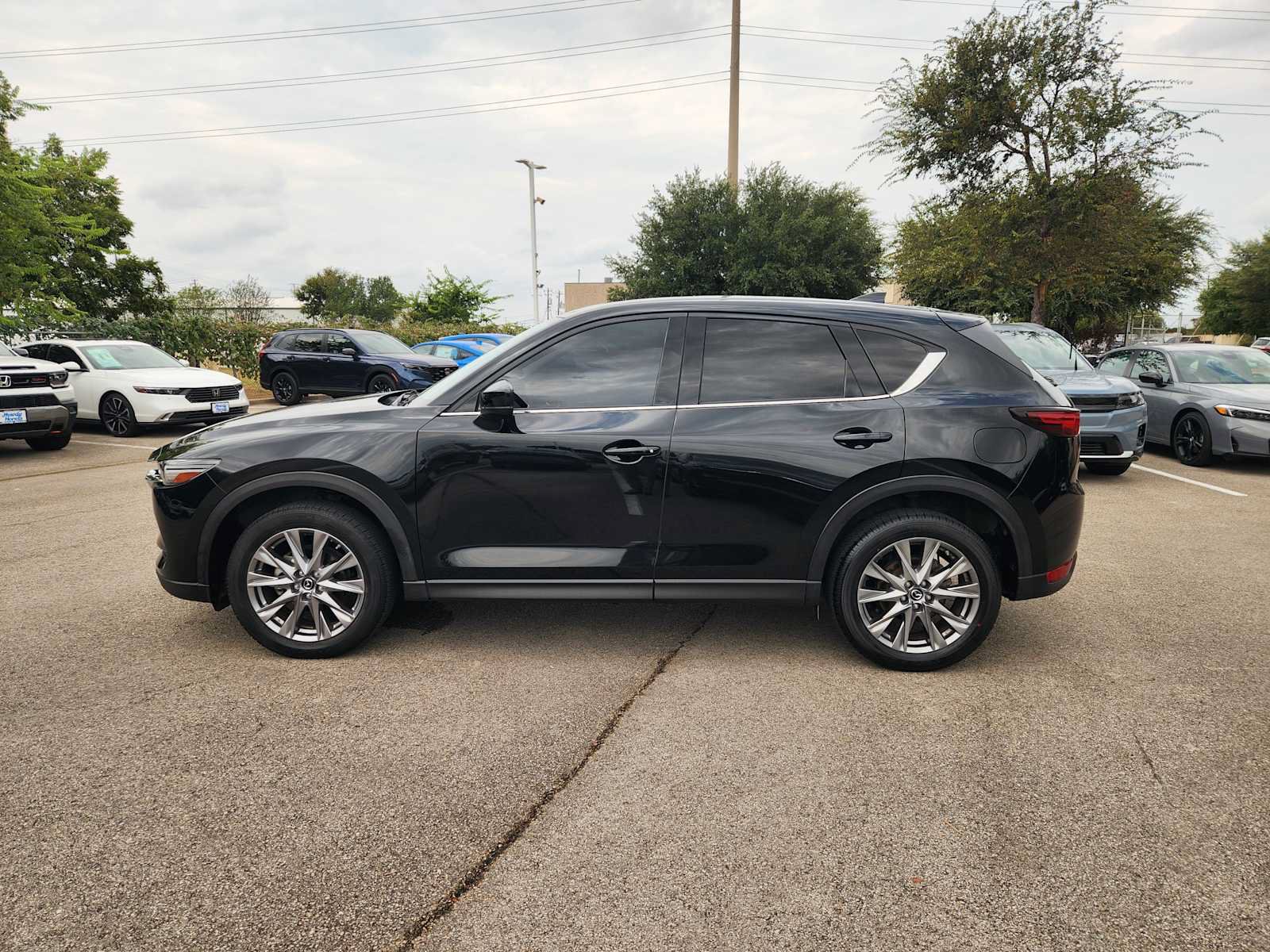 Used 2020 MAZDA CX-5 Grand Touring w/ GT Premium Package FWD image 4