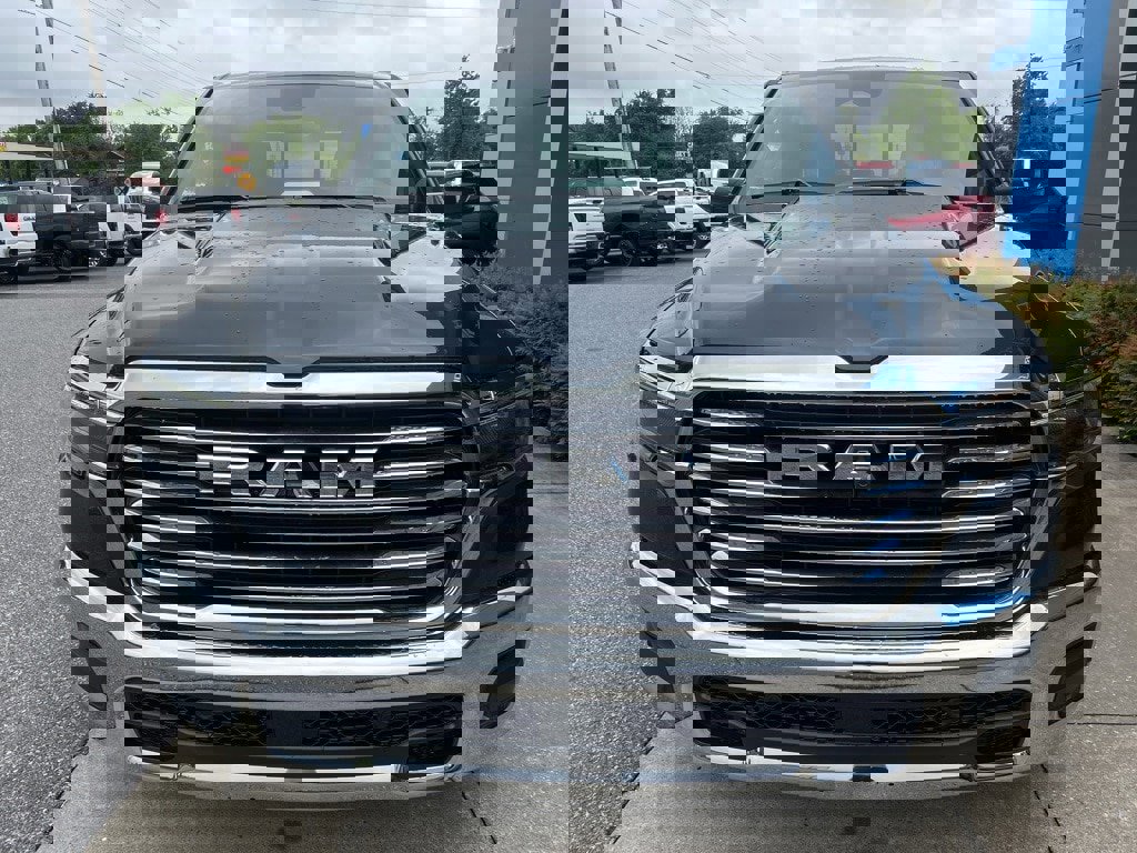 New 2025 RAM 1500 Laramie image 4