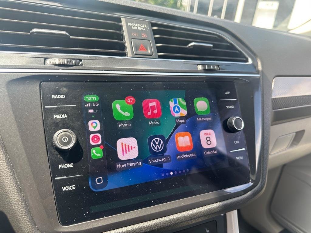 Used 2022 Volkswagen Tiguan SE AWD/4WD image 25