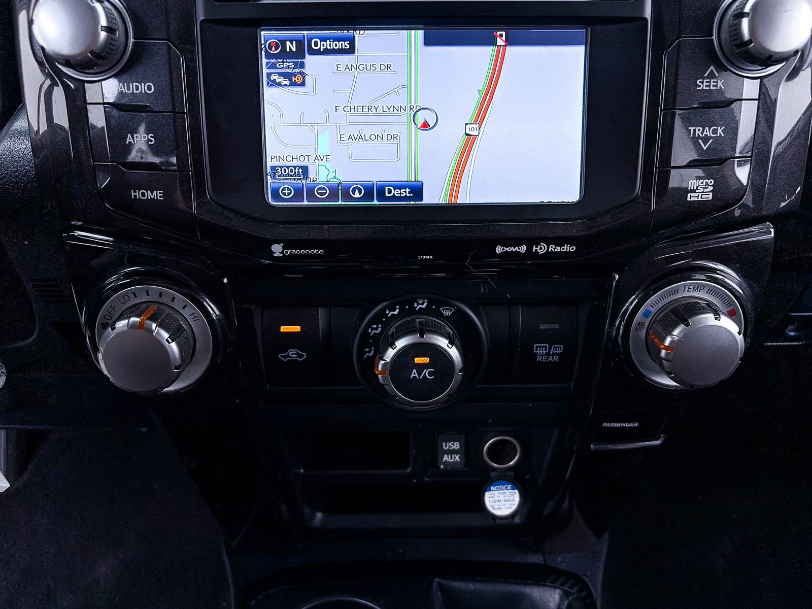 Used 2018 Toyota 4Runner TRD Off-Road Premium AWD/4WD image 18