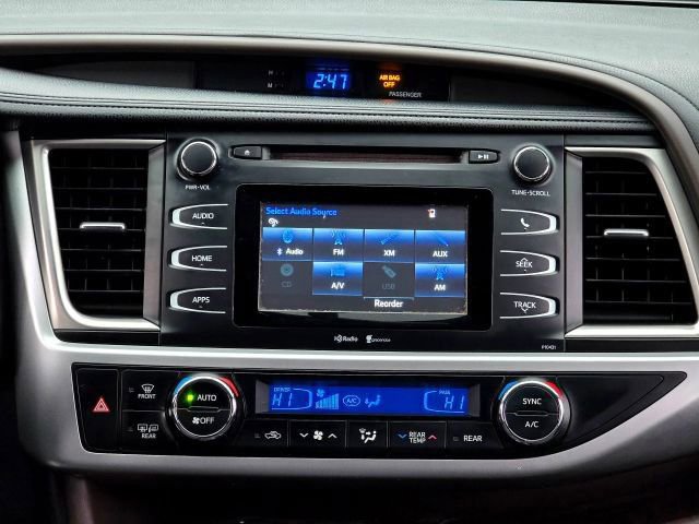 Used 2015 Toyota Highlander Plus image 17