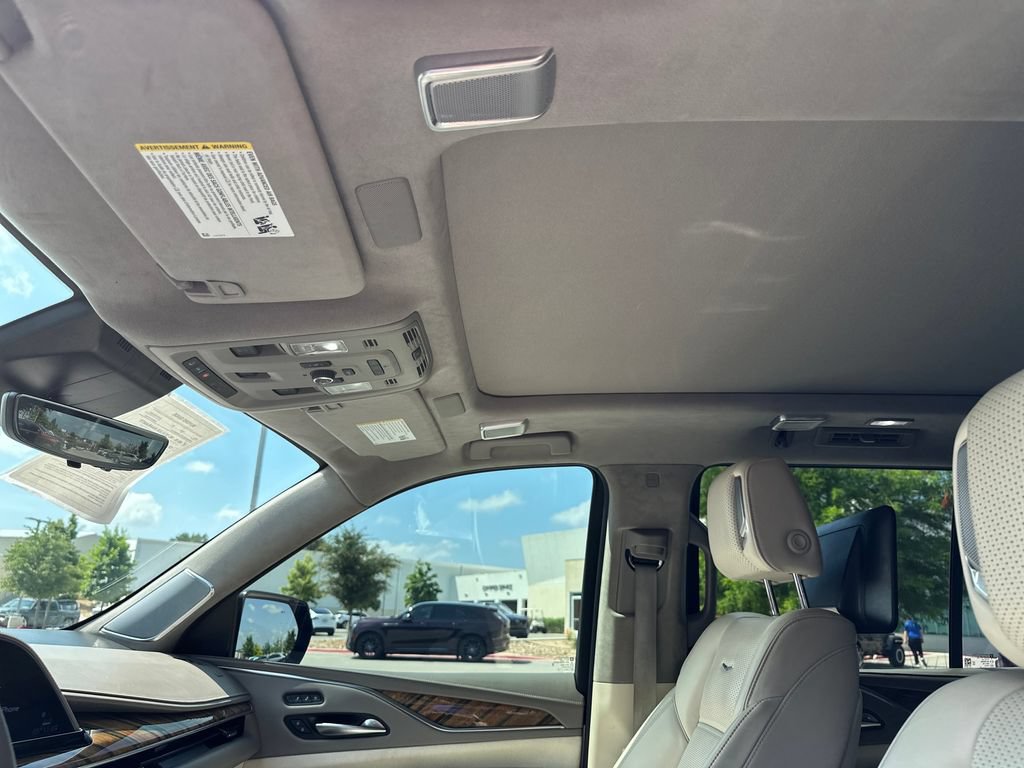 Used 2022 Cadillac Escalade Sport Platinum w/ Heavy-Duty Trailer Package AWD/4WD image 27