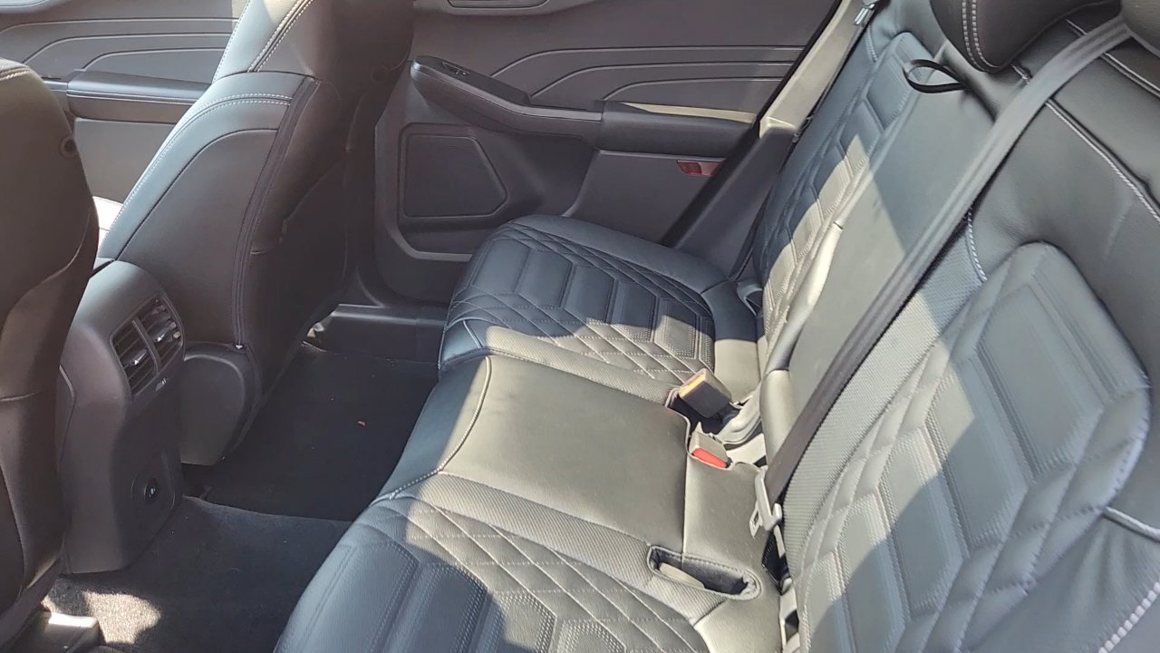 New 2024 Ford Escape SE w/ PHEV Premium Package image 23