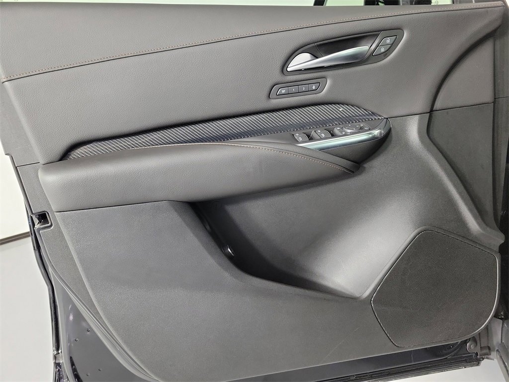 Certified 2023 Cadillac XT4 Sport w/ Cold Weather Package image 19