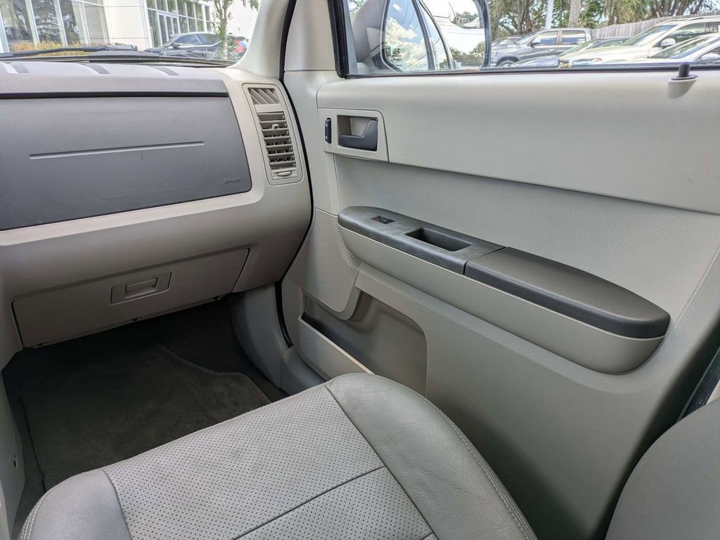 Used 2010 Ford Escape XLS image 20