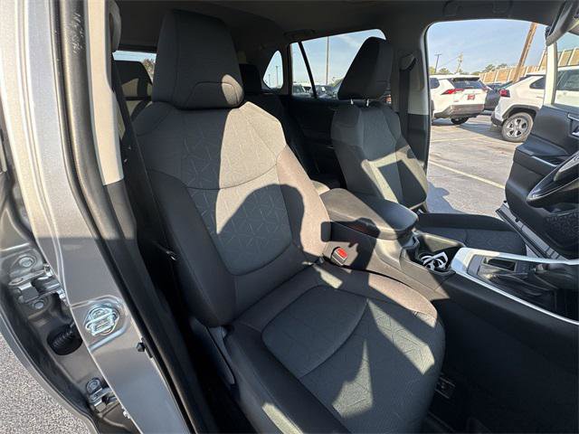 Certified 2025 Toyota RAV4 XLE w/ Convenience Package image 25