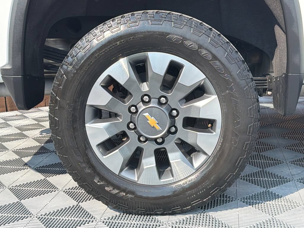 Used 2024 Chevrolet Silverado 2500 Custom w/ Custom Value Package AWD/4WD image 20