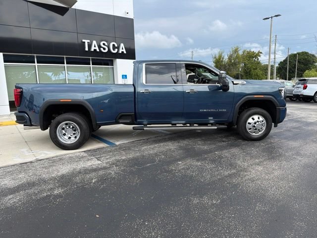 New 2026 GMC Sierra 3500 Denali w/ Denali Reserve Package AWD/4WD image 9