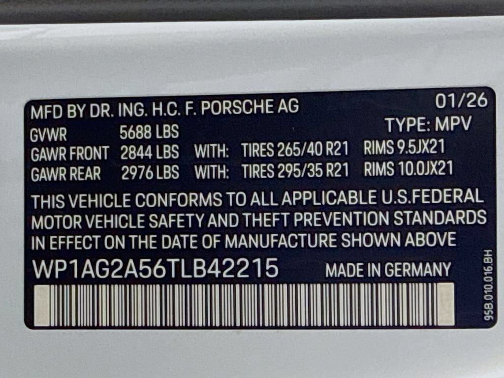 New 2026 Porsche Macan S AWD/4WD image 38