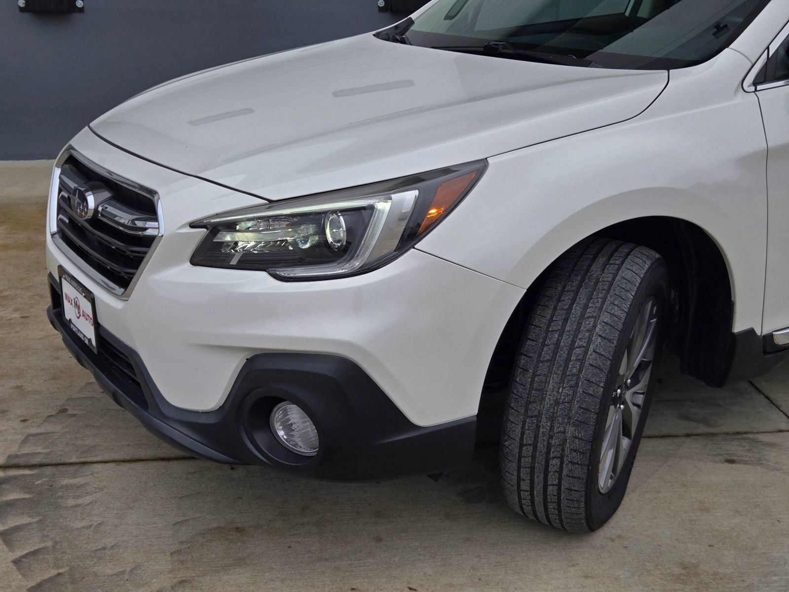 Used 2018 Subaru Outback 3.6R Touring w/ Popular Package #3 AWD/4WD image 35