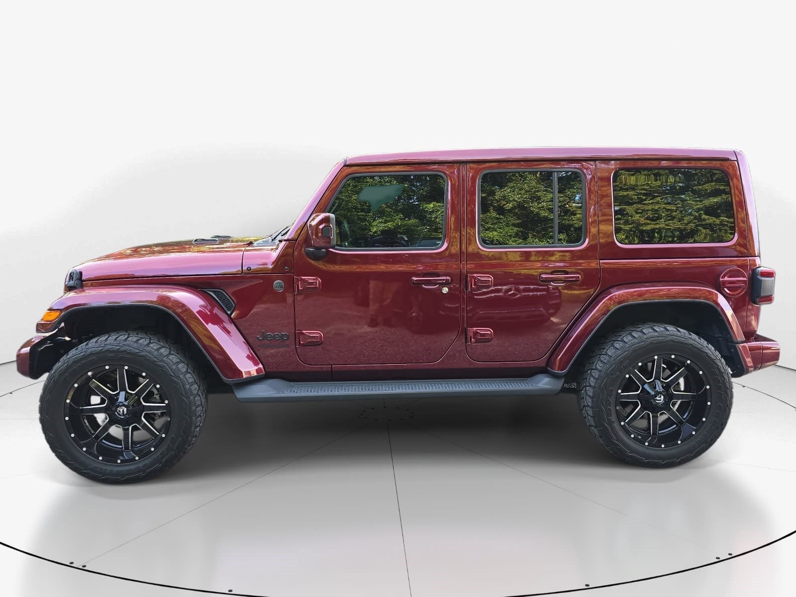 Used 2021 Jeep Wrangler Unlimited Sahara AWD/4WD image 7