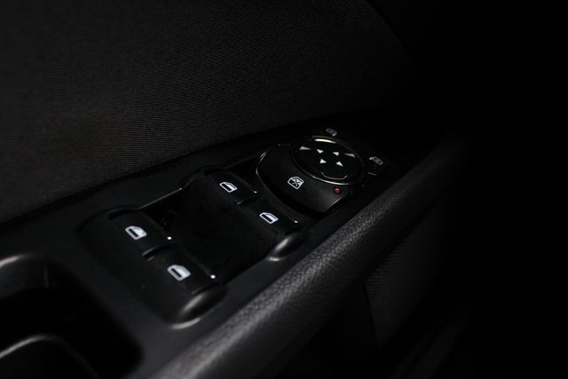 Used 2015 Ford Fusion SE w/ Equipment Group 201A image 16