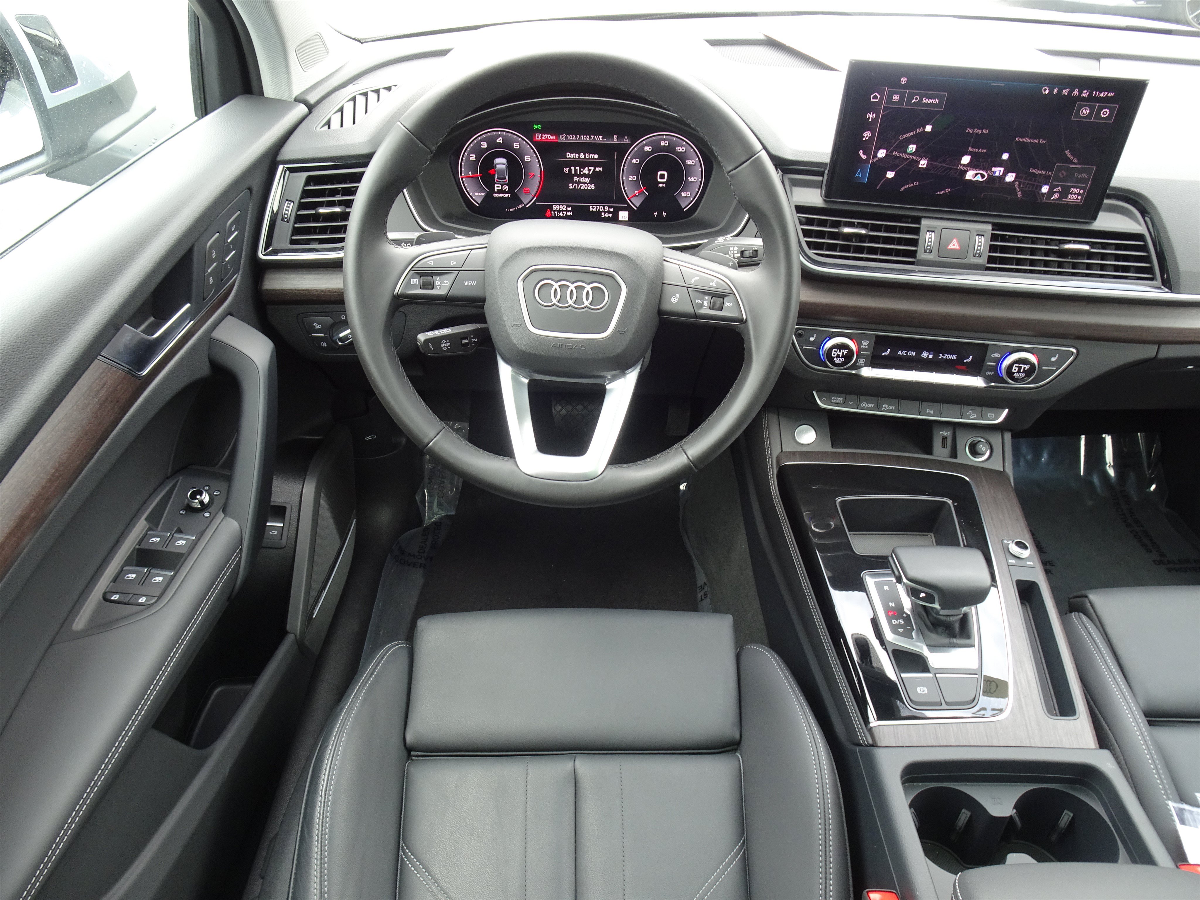 Certified 2025 Audi Q5 2.0T Premium Plus w/ Premium Plus Package AWD/4WD image 10