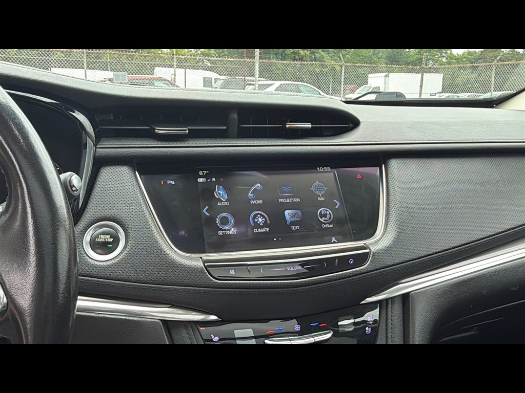 Used 2019 Cadillac XT5 Premium Luxury AWD/4WD image 18