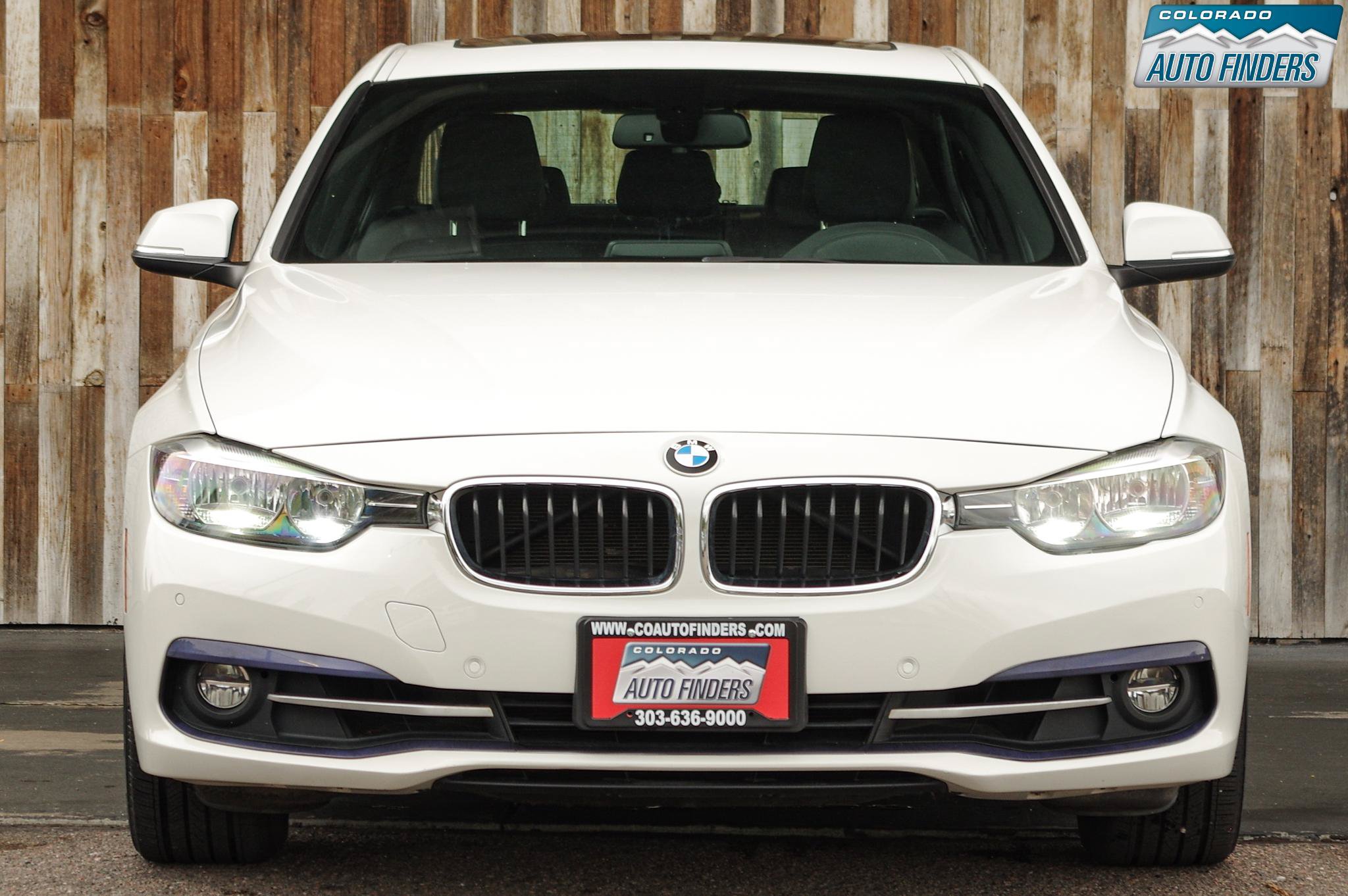 Used 2017 BMW 330i xDrive Sedan AWD/4WD image 6