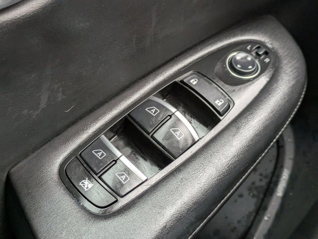 Used 2019 INFINITI QX50 Essential w/ Premium Heat Package image 27