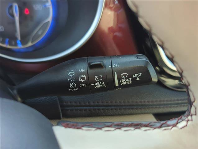 Used 2020 Chrysler Pacifica Limited image 21