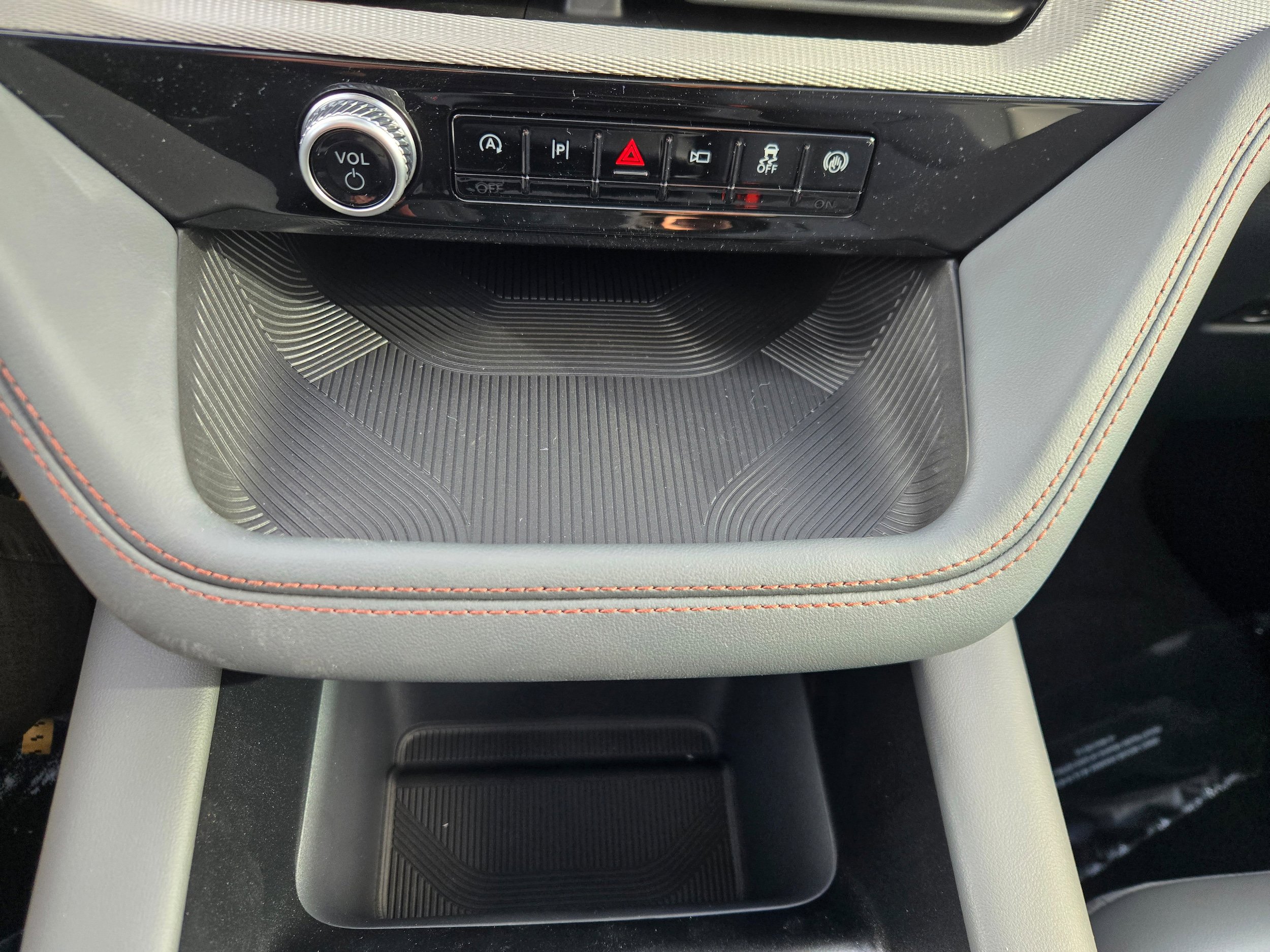 New 2026 Ford Explorer Active w/ Active Comfort Package AWD/4WD image 22