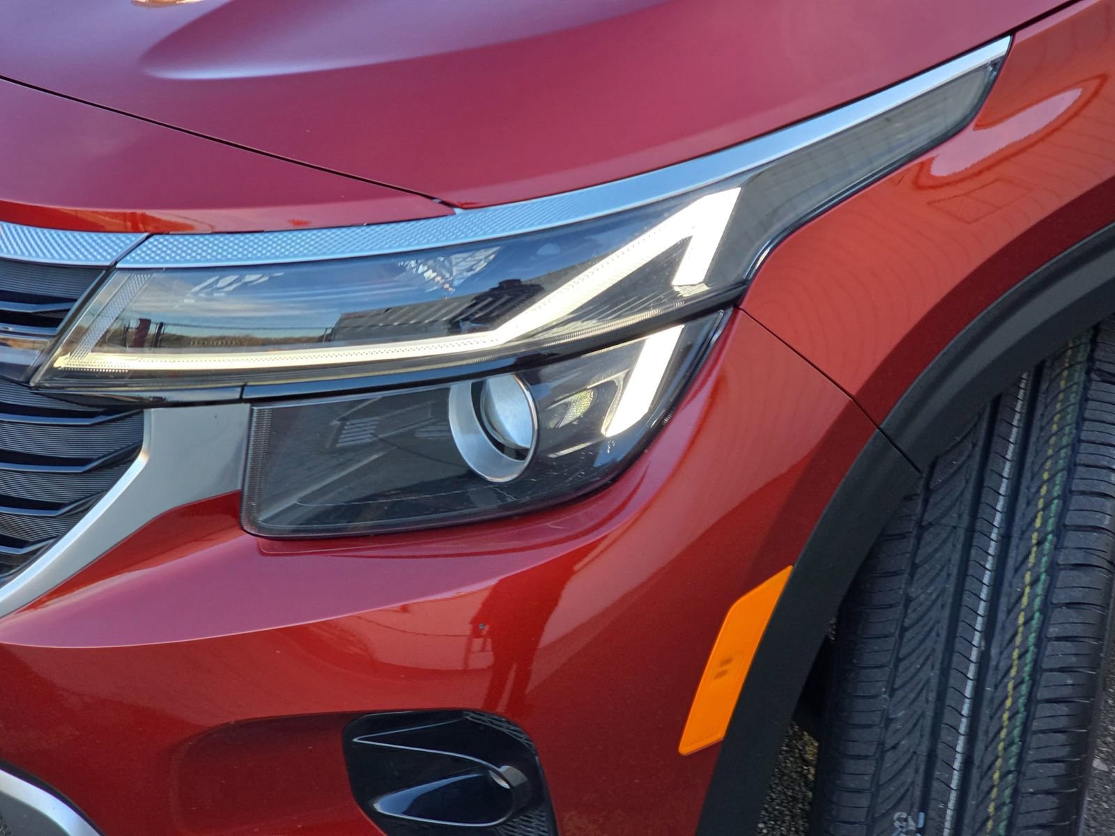 Used 2025 Kia Seltos S image 37