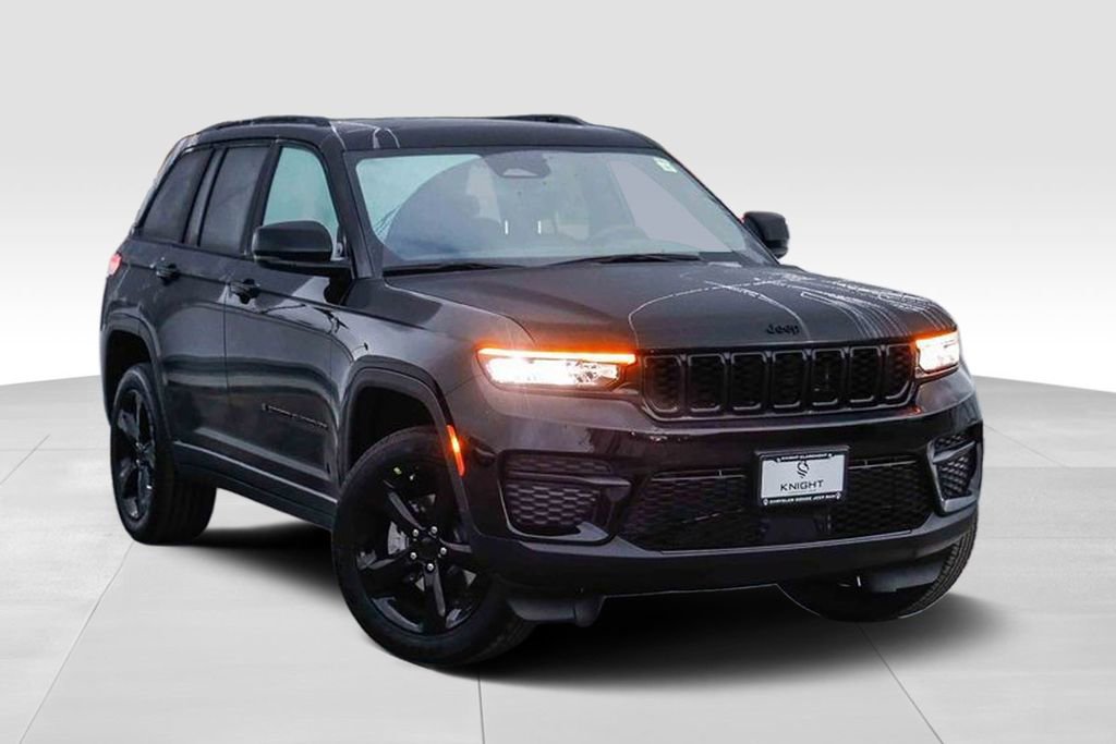 New 2025 Jeep Grand Cherokee Altitude image 2