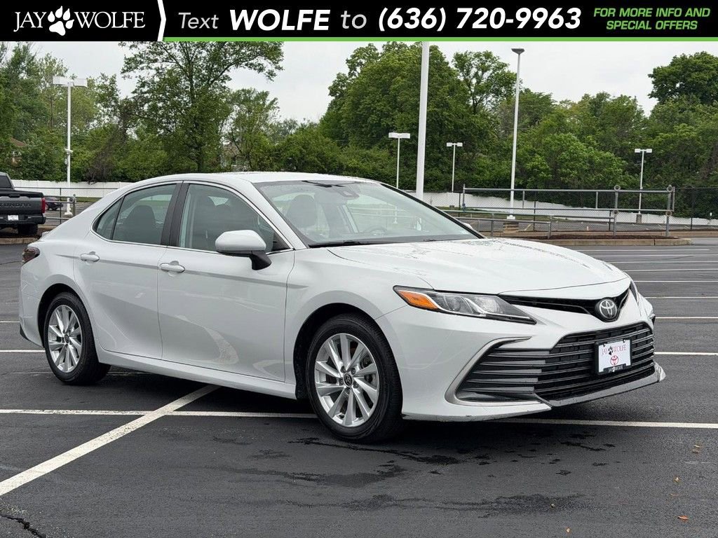 Used 2023 Toyota Camry LE FWD image 1