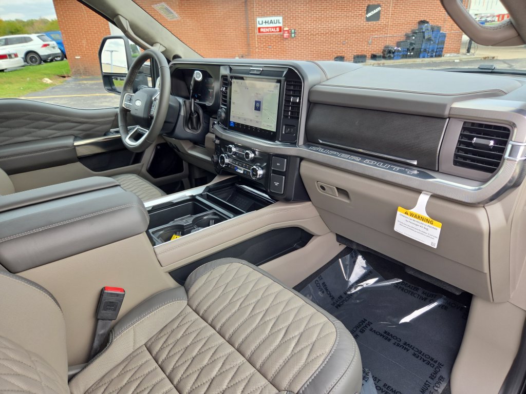 New 2027 Ford F250 Platinum w/ Platinum Plus Package AWD/4WD image 31