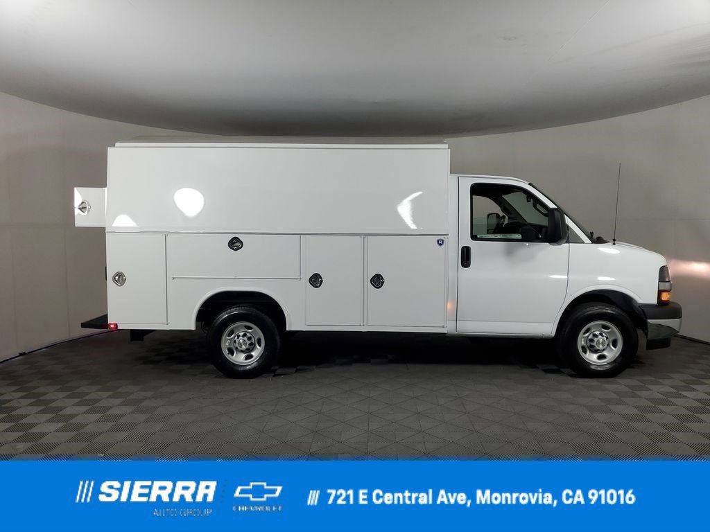 New 2025 Chevrolet Express 3500 w/ Power Convenience Package RWD image 1