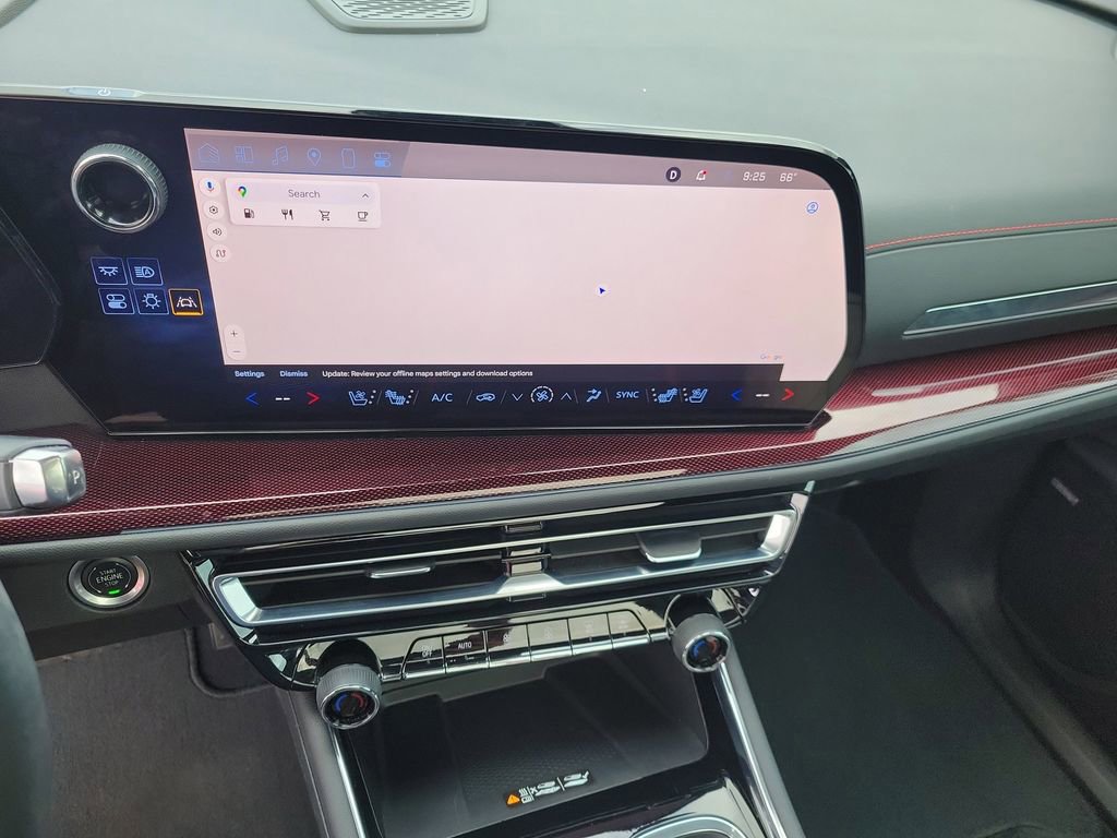 Used 2024 Chevrolet Traverse RS image 37