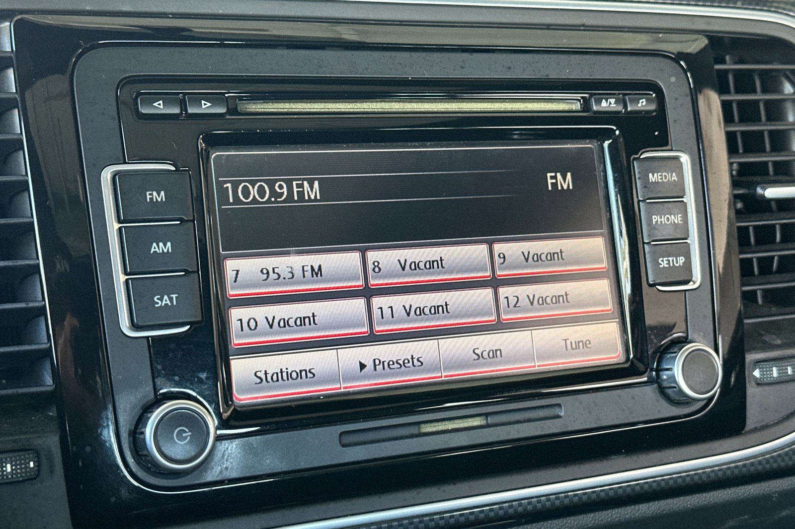 Used 2013 Volkswagen Beetle Turbo image 17