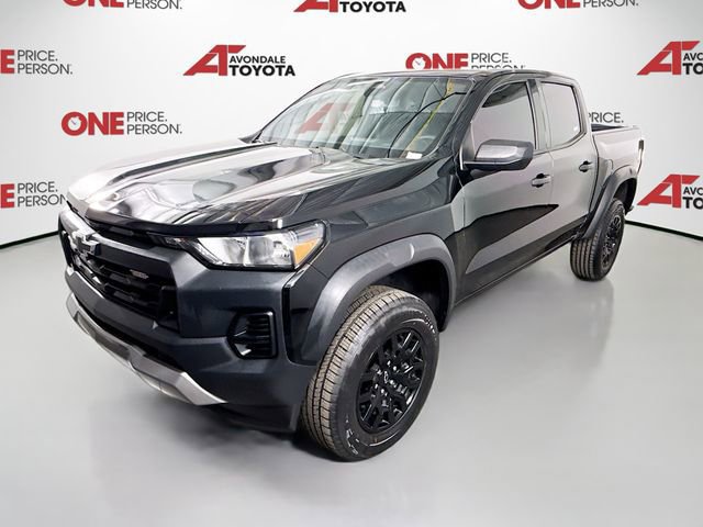 Used 2023 Chevrolet Colorado Trail Boss AWD/4WD image 3