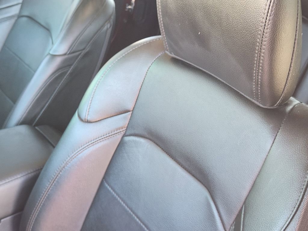 Used 2021 Jeep Wrangler Unlimited Sahara AWD/4WD image 15