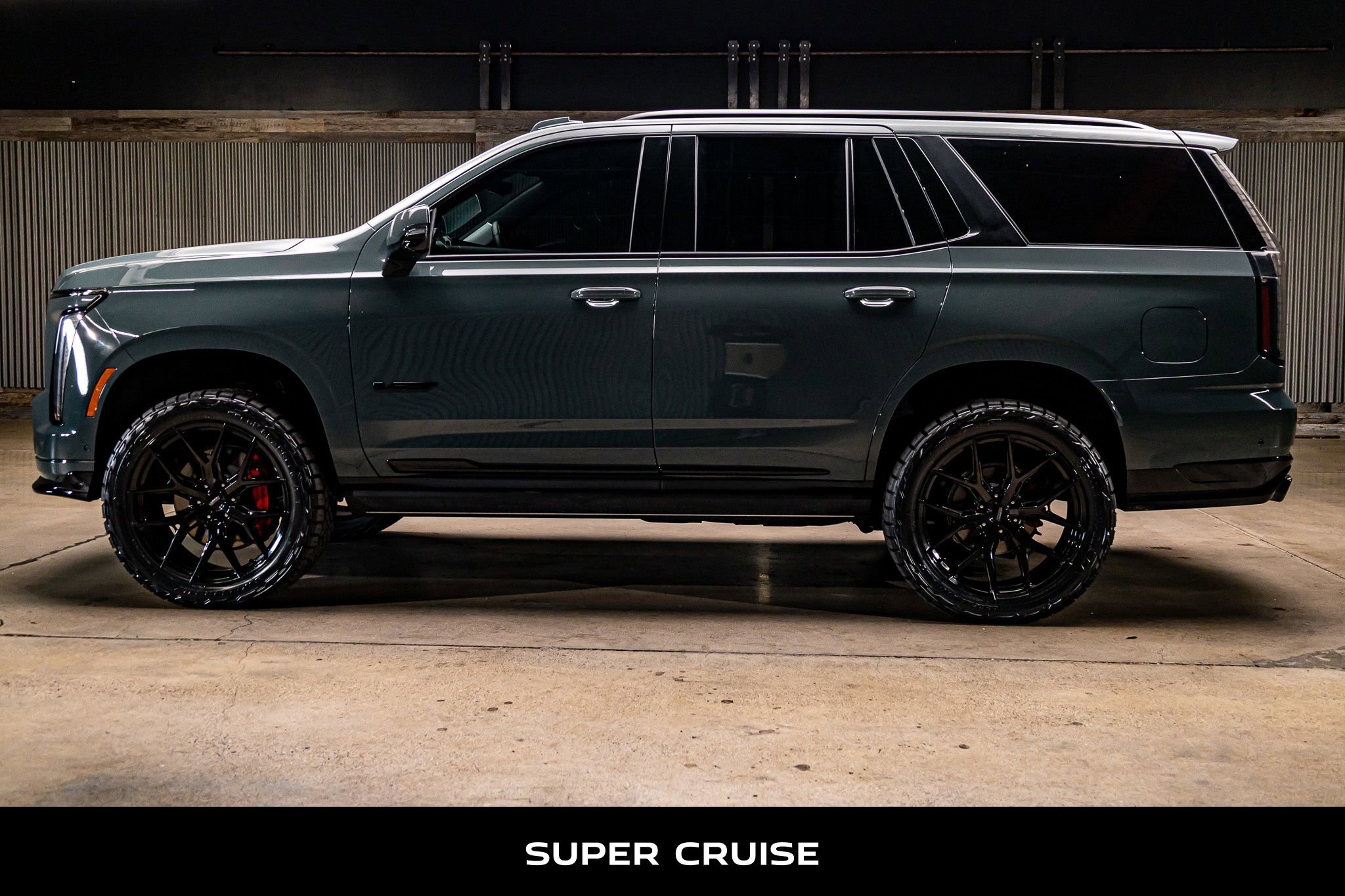 Used 2025 Cadillac Escalade V image 6