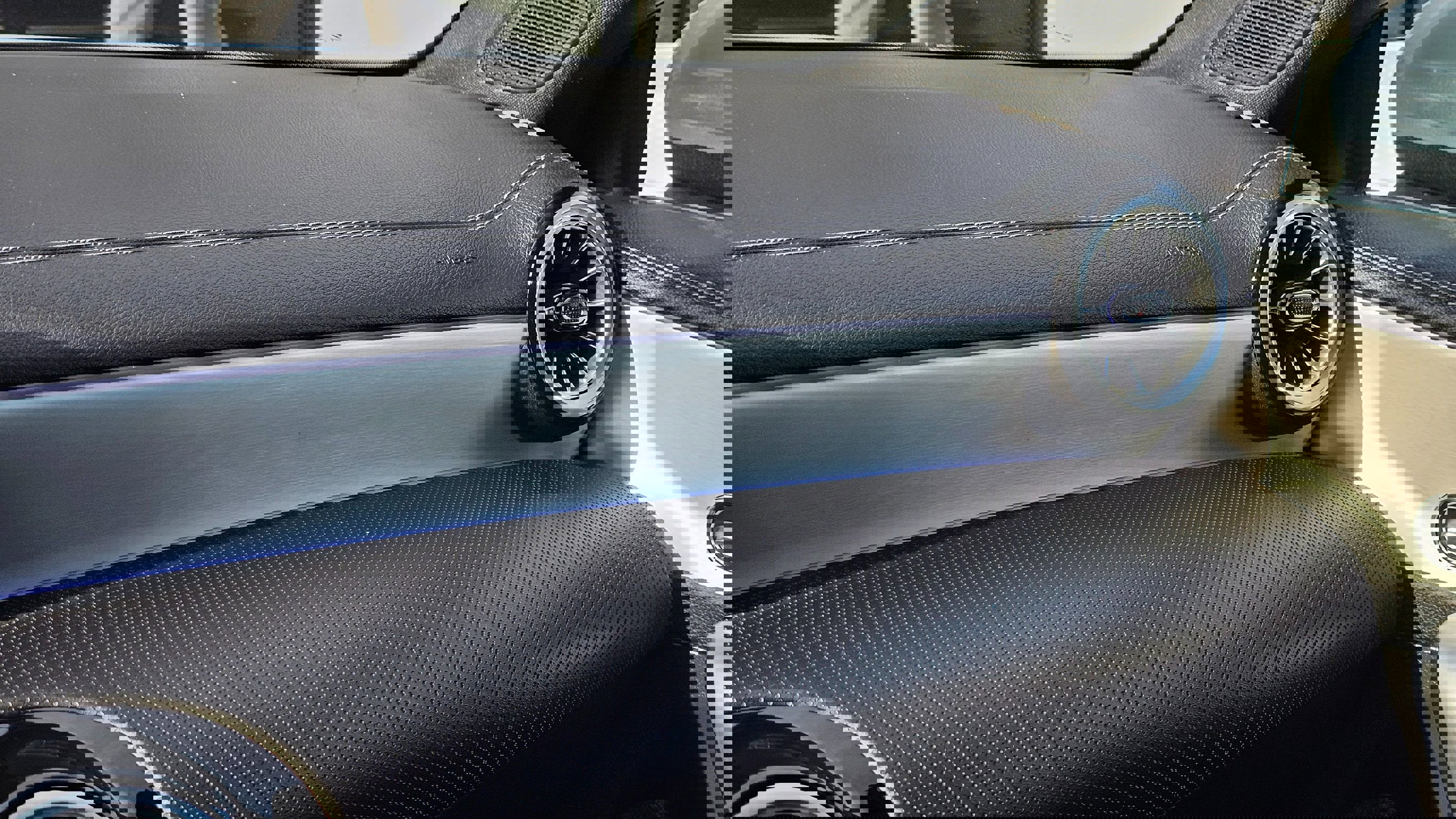 Used 2025 Mercedes-Benz CLA 250 4MATIC image 34