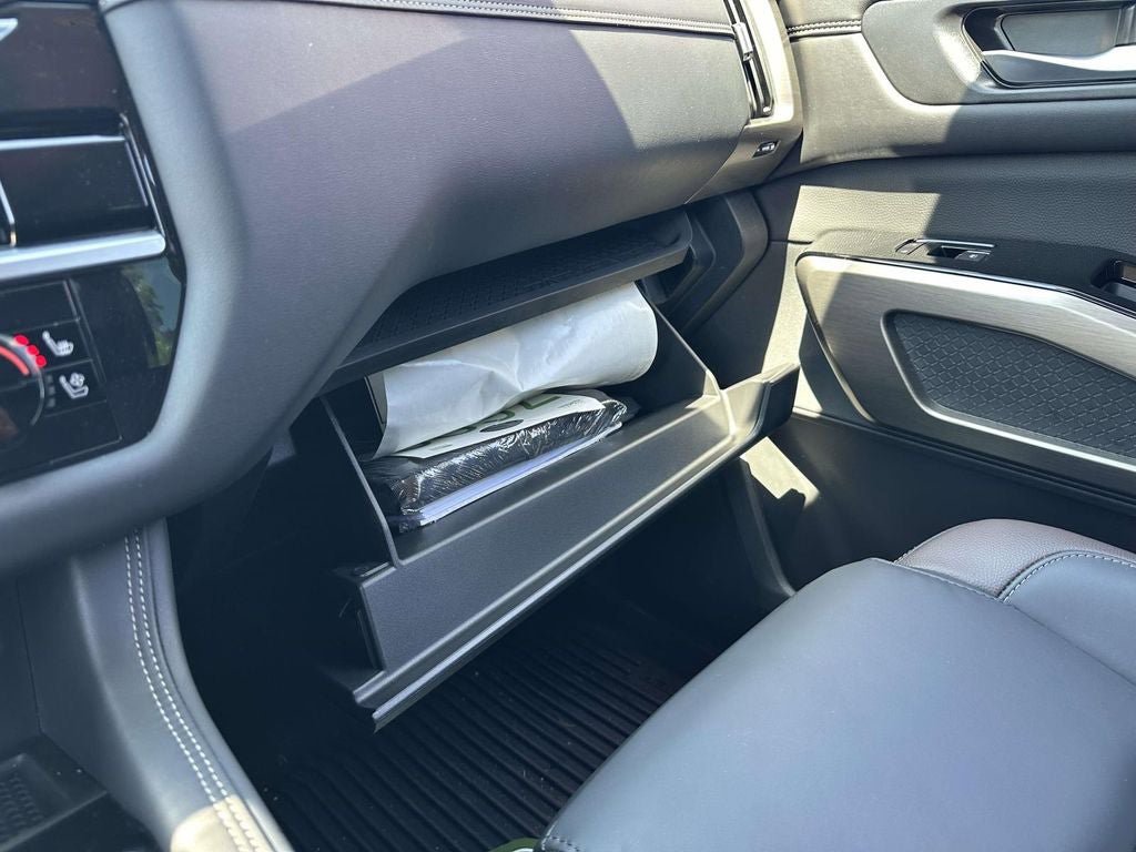 New 2025 Nissan Pathfinder Platinum w/ Lighting Package (N92) AWD/4WD image 21