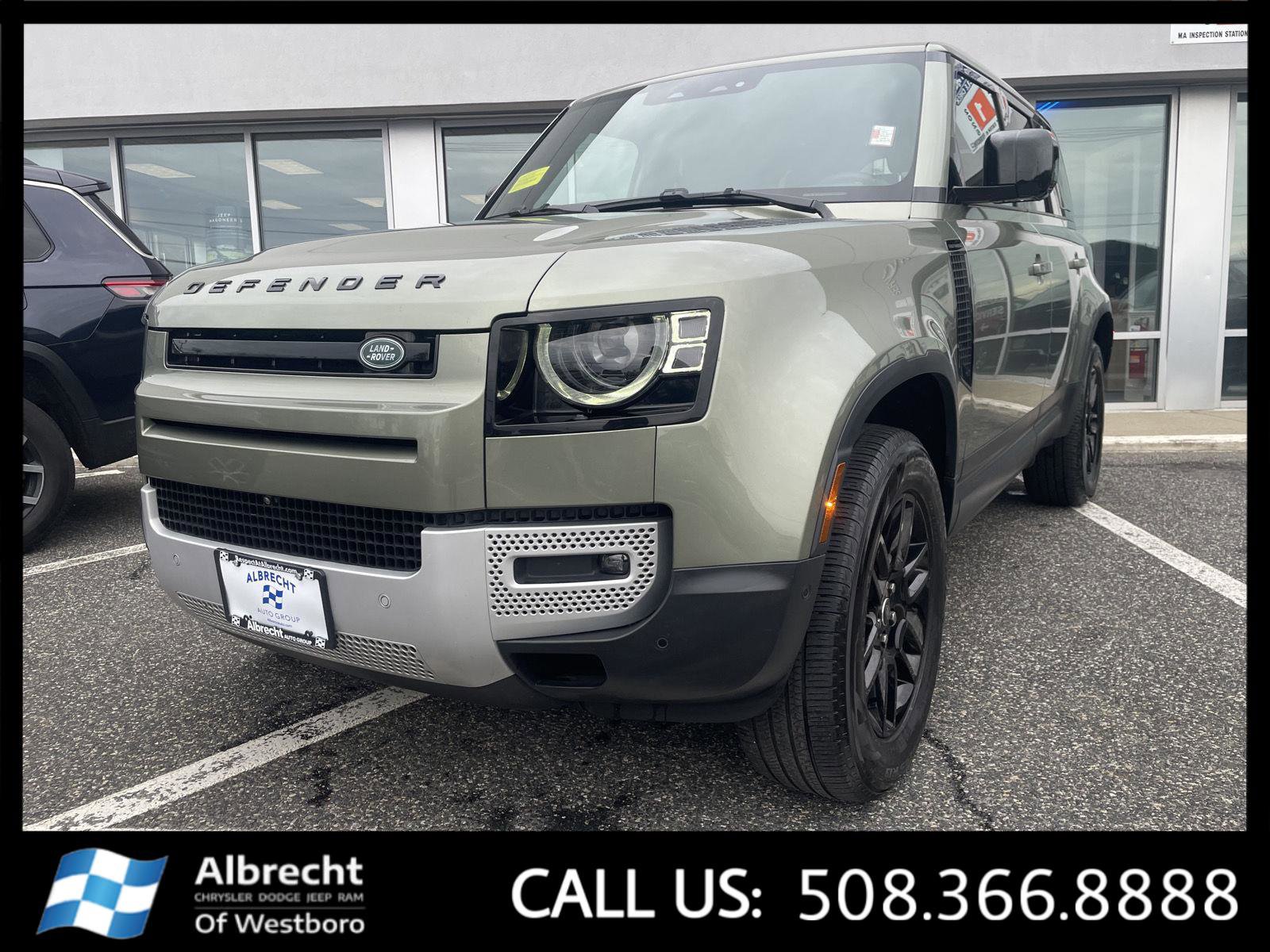 Used 2025 Land Rover Defender 110 S image 1