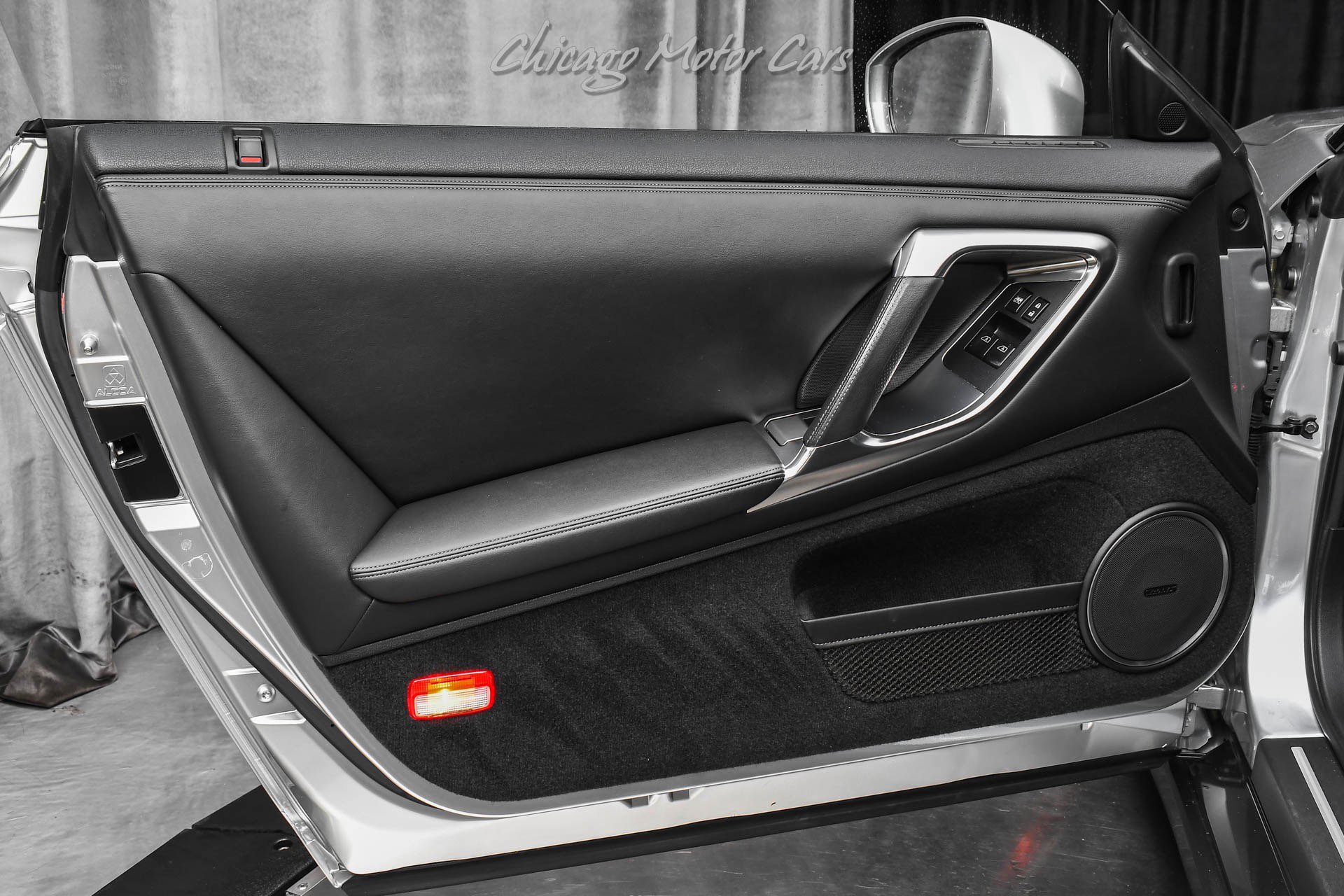 Used 2009 Nissan GT-R Premium AWD/4WD image 24